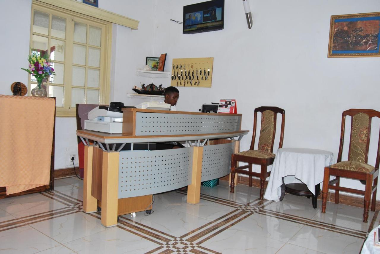 Frontiers Hotel Entebbe Eksteriør billede
