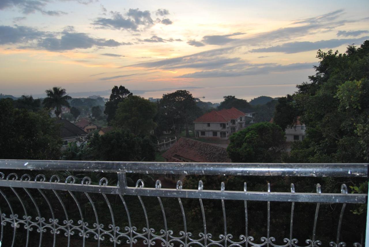 Frontiers Hotel Entebbe Eksteriør billede