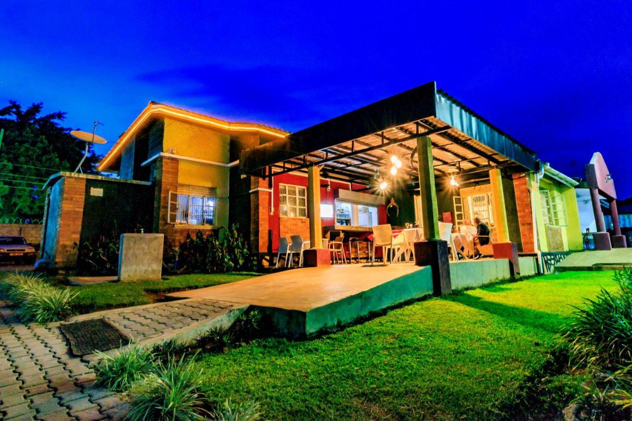 Frontiers Hotel Entebbe Eksteriør billede