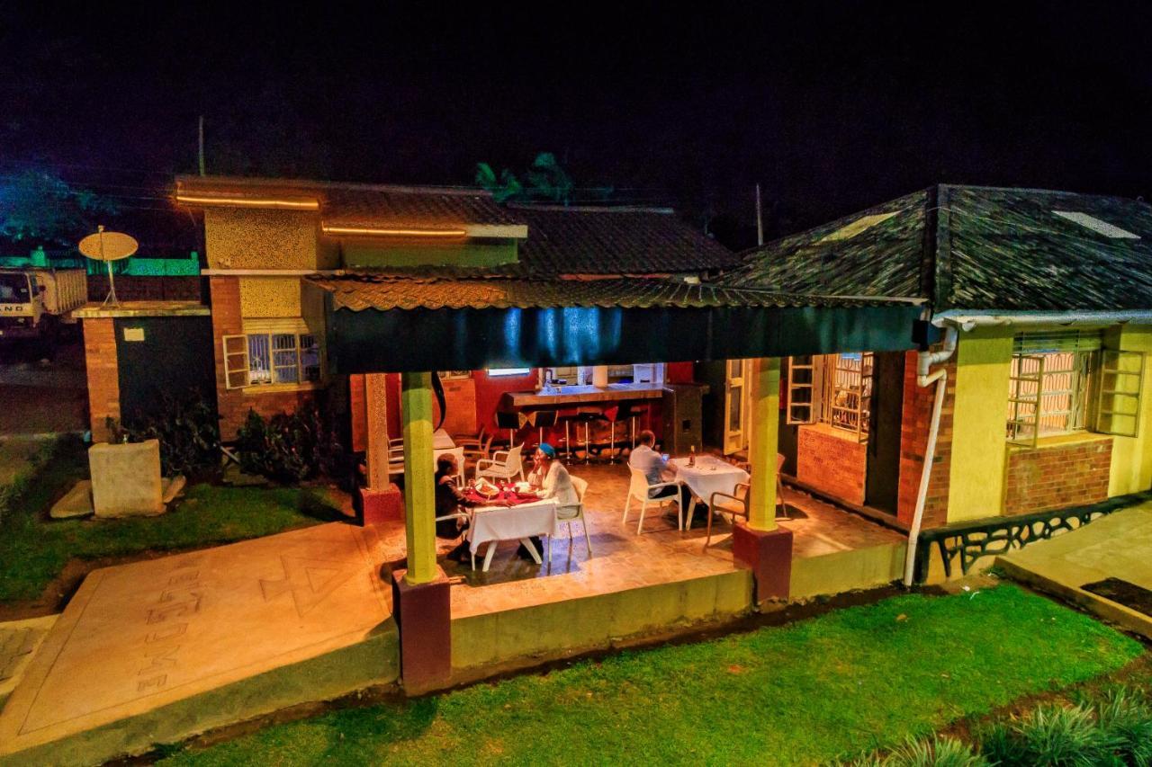 Frontiers Hotel Entebbe Eksteriør billede